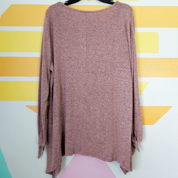 Bundle Sale🌷2/$14 3/$18 4/$20 5/$20 - Picture 2 of 6